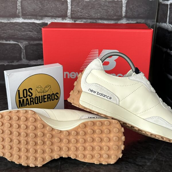New Balance 327 - Image 2